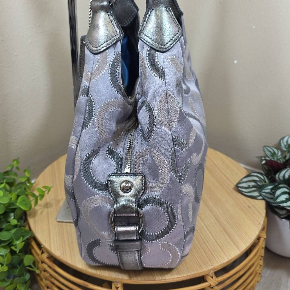 Coach Madison Gray Dotted Op Art Jacquard Metallic Shoulder Bag F1276-21215 - Picture 9 of 16